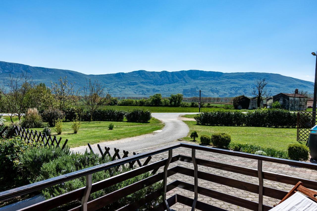 Family Friendly Apartments With A Swimming Pool Cepic, Central Istria - Sredisnja Istra - 11636 Zatka Cepic Zewnętrze zdjęcie