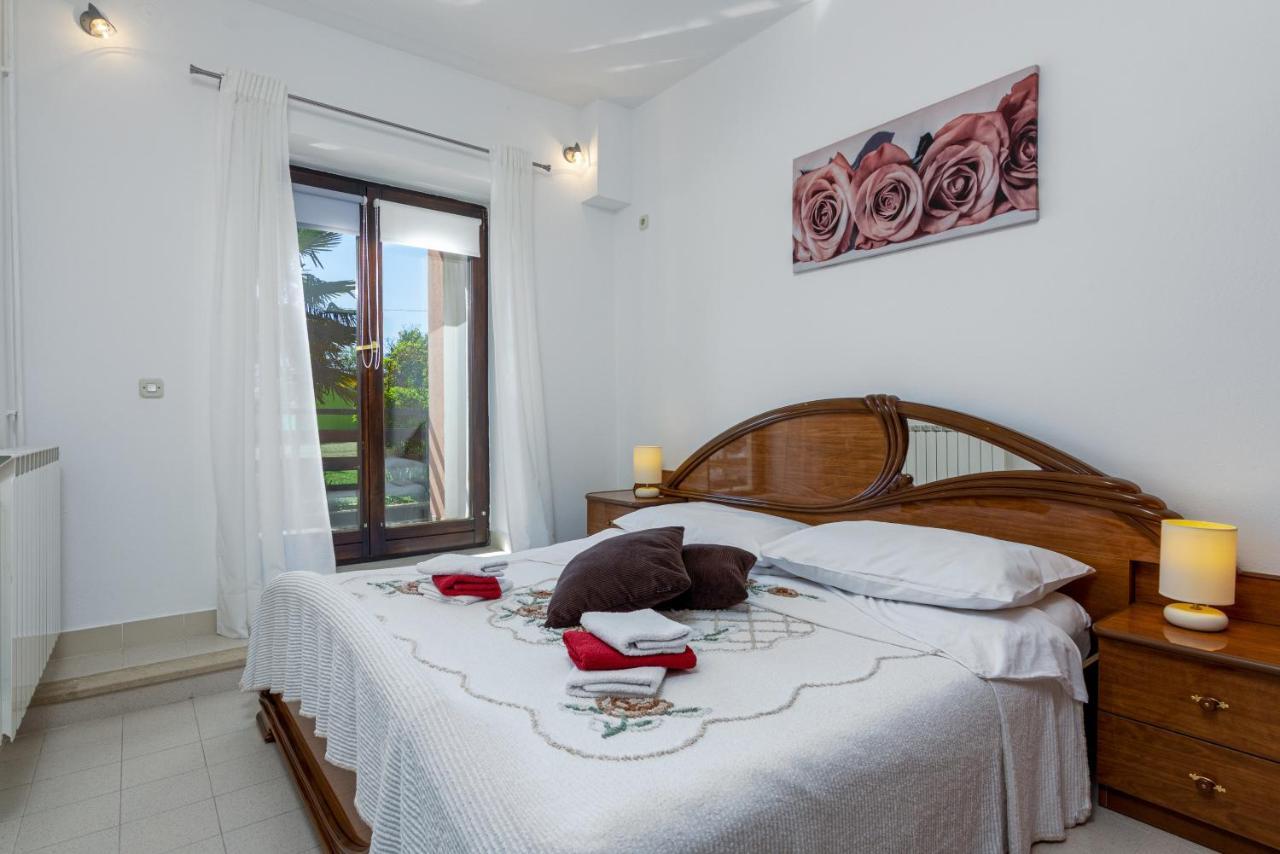Family Friendly Apartments With A Swimming Pool Cepic, Central Istria - Sredisnja Istra - 11636 Zatka Cepic Zewnętrze zdjęcie
