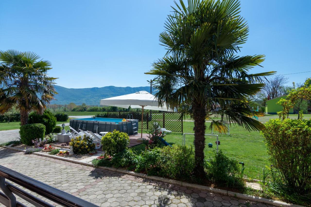 Family Friendly Apartments With A Swimming Pool Cepic, Central Istria - Sredisnja Istra - 11636 Zatka Cepic Zewnętrze zdjęcie